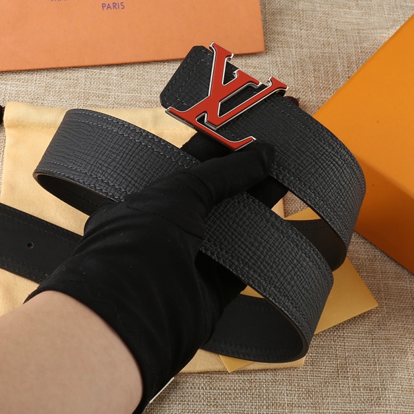 激安ルイヴィトンベルト着用イメージ